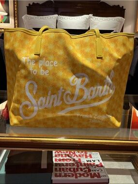 Yellow Tote Bag - The place to be